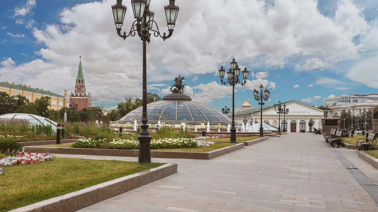 Манежная площадь3